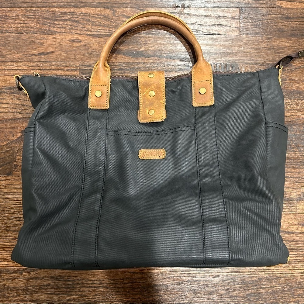 Vaschy High Capacity Laptop Bag